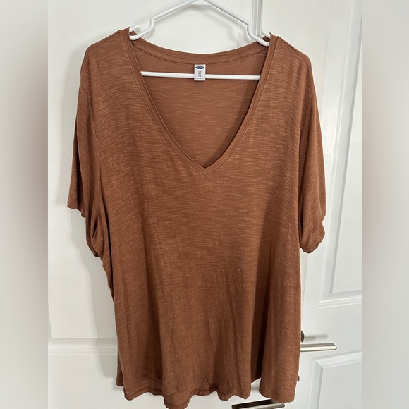 Old navy luxe tshirt - Picture 1 of 3
